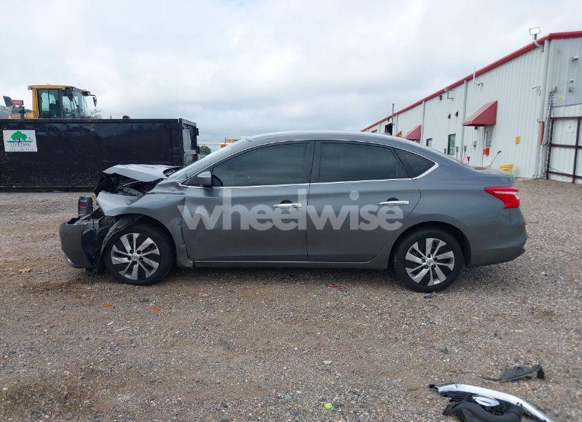 Photo 15 of 2017 Nissan Sentra SV (VIN 3N1AB7AP3HL670582)