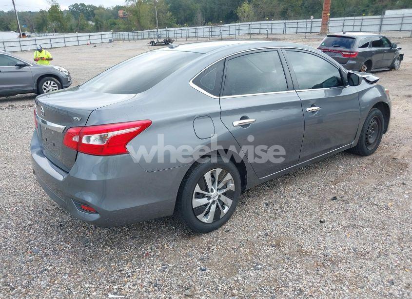 Photo 4 of 2017 Nissan Sentra SV (VIN 3N1AB7AP3HL670582)