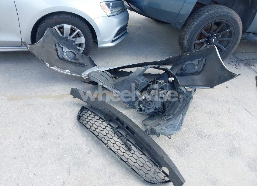 Photo 12 of 2017 Nissan Sentra SV (VIN 3N1AB7AP3HL720655)