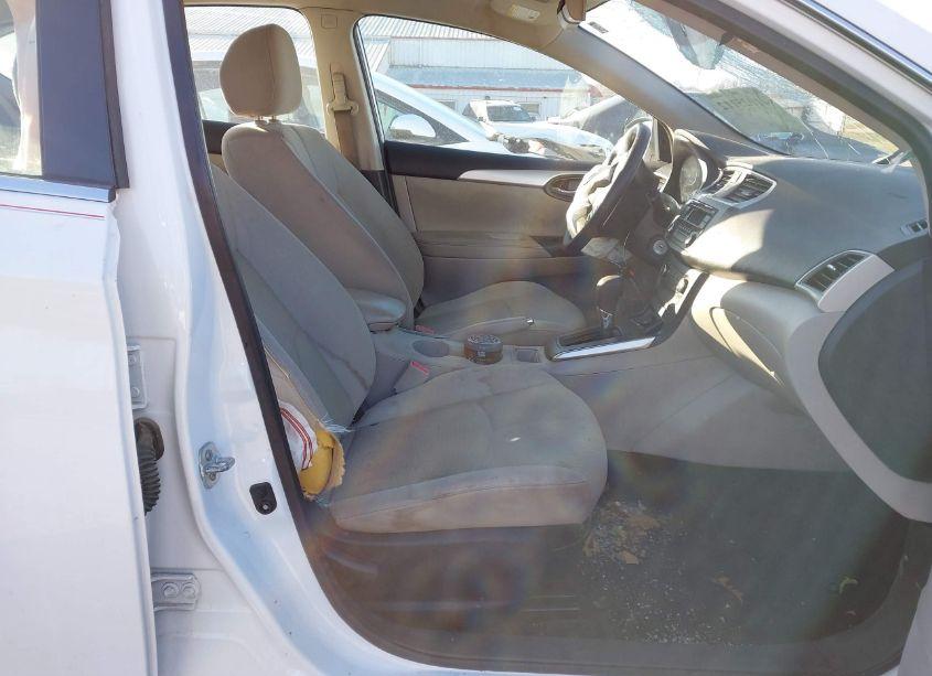 Photo 5 of 2017 Nissan Sentra S (VIN 3N1AB7AP3HY205495)