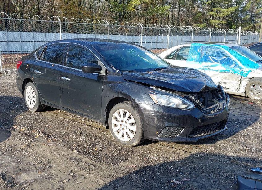 2017 Nissan Sentra S (VIN 3N1AB7AP3HY218523) main photo