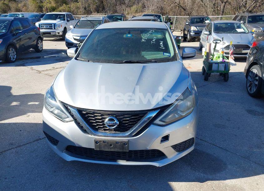 Photo 13 of 2017 Nissan Sentra SV (VIN 3N1AB7AP3HY270704)