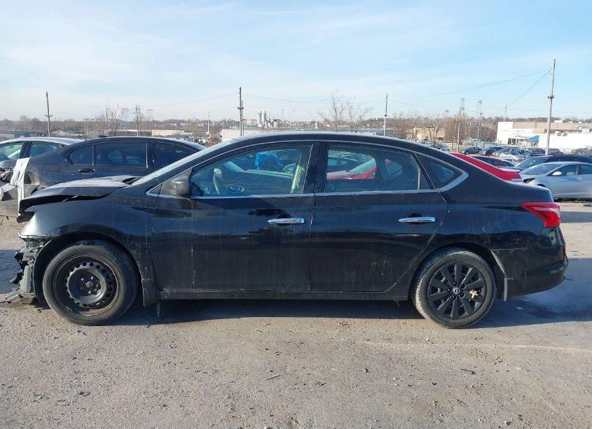 Photo 13 of 2017 Nissan Sentra SV (VIN 3N1AB7AP3HY276230)