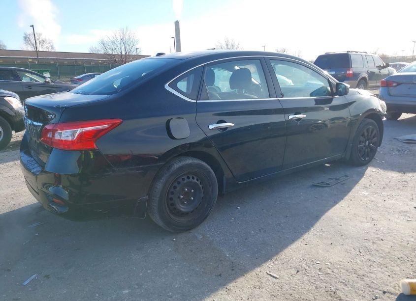 Photo 4 of 2017 Nissan Sentra SV (VIN 3N1AB7AP3HY276230)