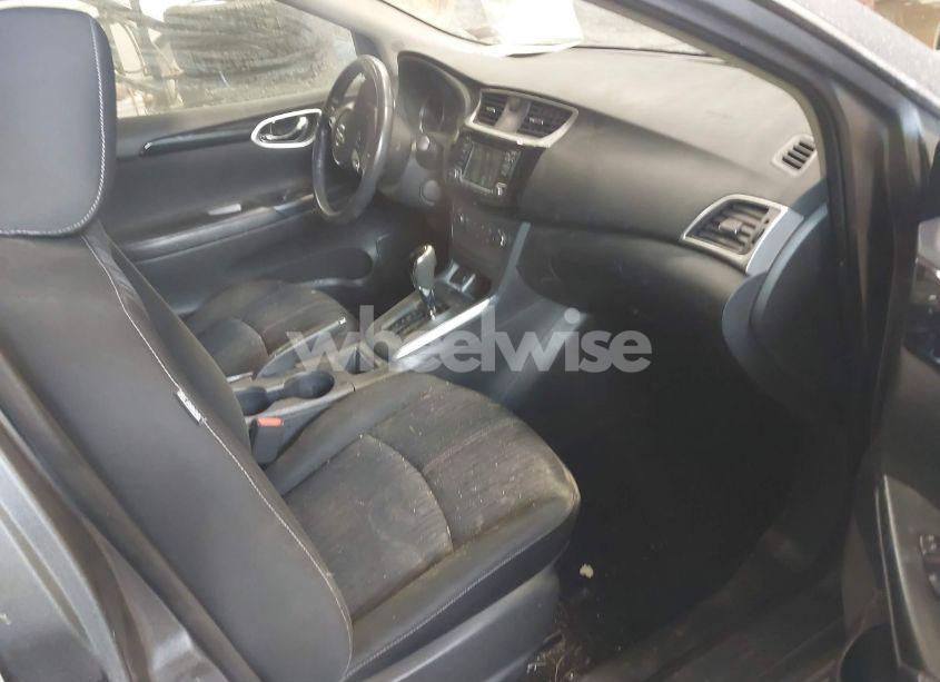 Photo 5 of 2017 Nissan Sentra SV (VIN 3N1AB7AP3HY279516)