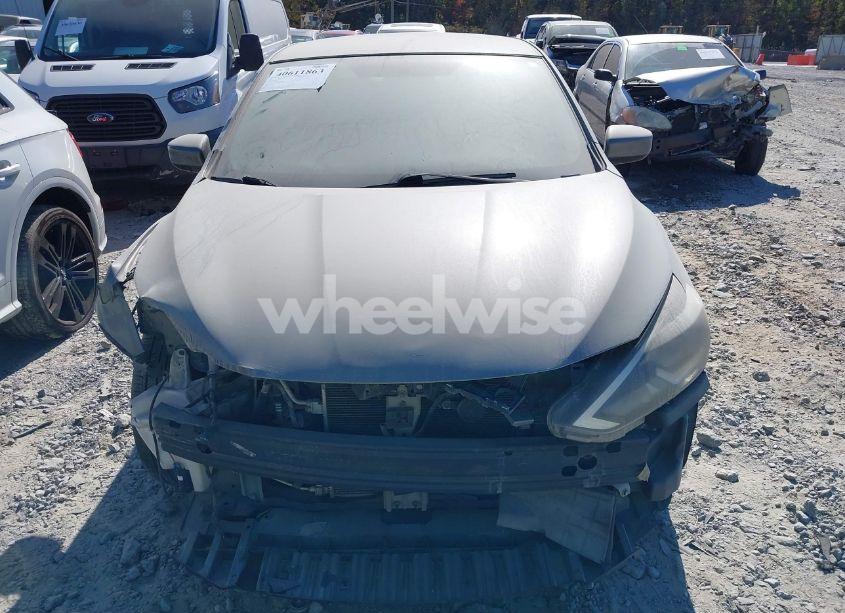 Photo 6 of 2017 Nissan Sentra SV (VIN 3N1AB7AP3HY279578)