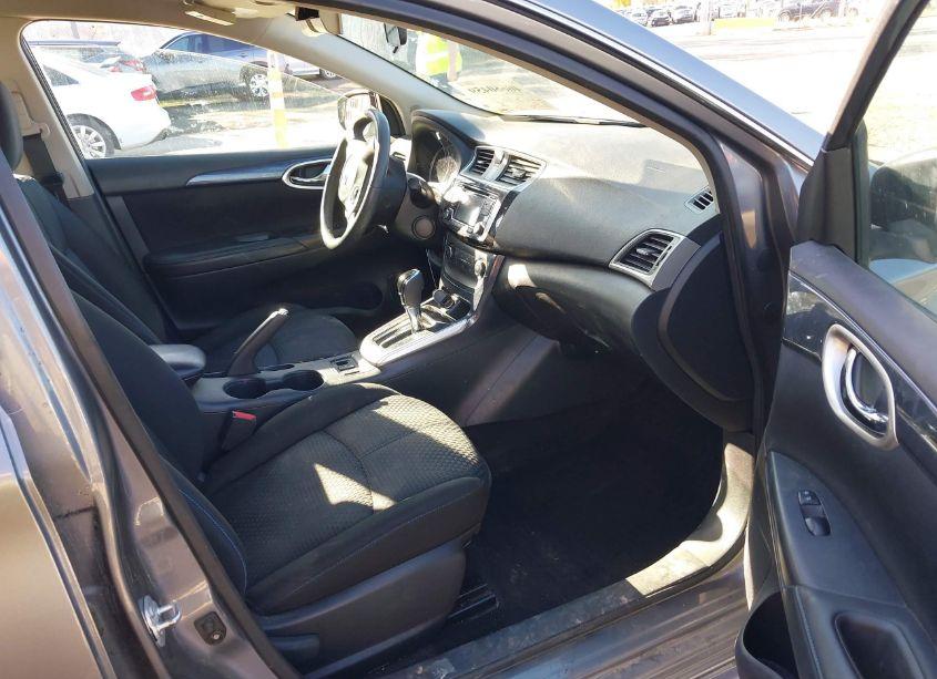 Photo 5 of 2017 Nissan Sentra SR (VIN 3N1AB7AP3HY302924)