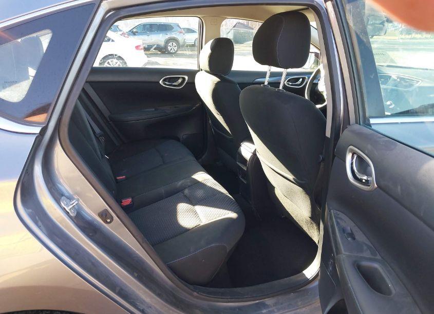 Photo 8 of 2017 Nissan Sentra SR (VIN 3N1AB7AP3HY302924)