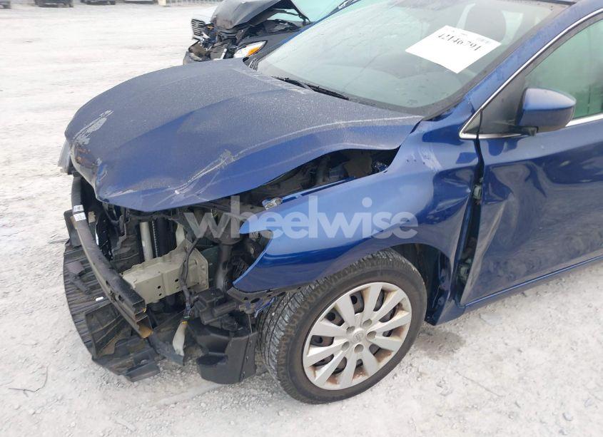 Photo 6 of 2017 Nissan Sentra SV (VIN 3N1AB7AP3HY302986)