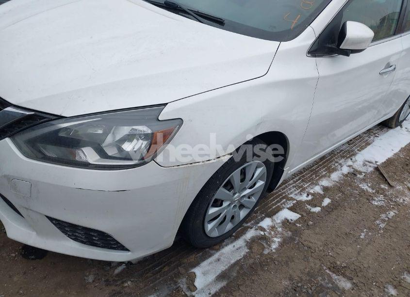 Photo 6 of 2017 Nissan Sentra SV (VIN 3N1AB7AP3HY320159)