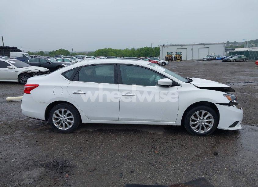 Photo 14 of 2017 Nissan Sentra SV (VIN 3N1AB7AP3HY326611)