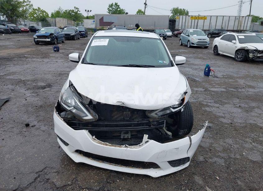 Photo 6 of 2017 Nissan Sentra SV (VIN 3N1AB7AP3HY326611)