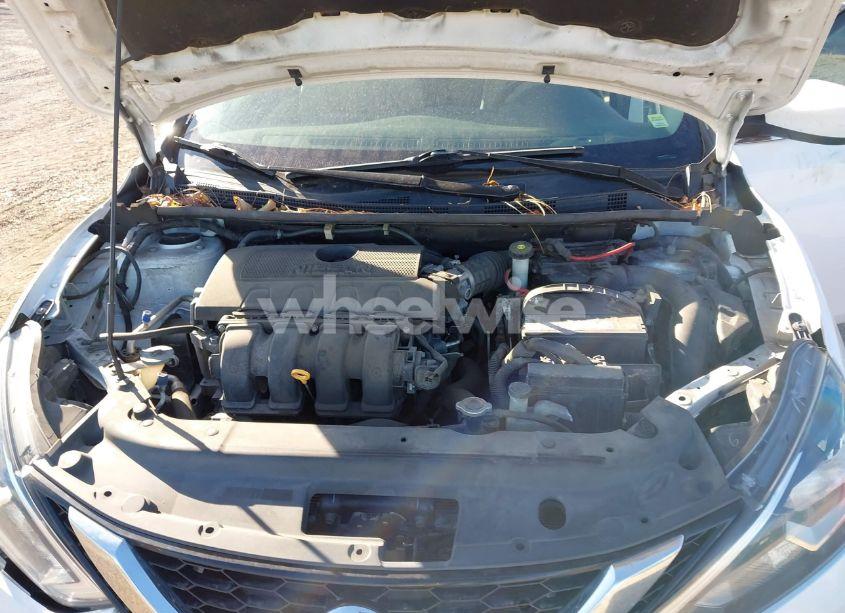 Photo 10 of 2017 Nissan Sentra SV (VIN 3N1AB7AP3HY329850)