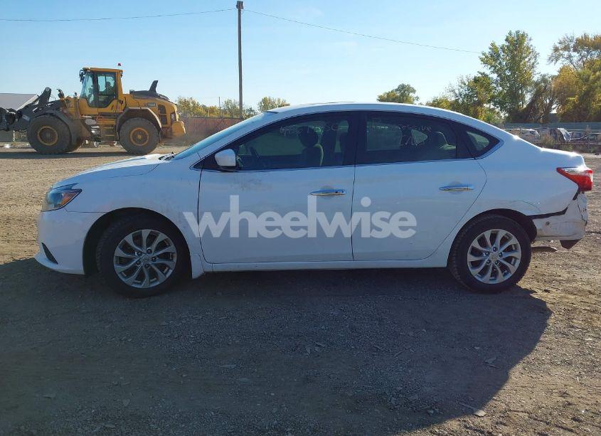 Photo 14 of 2017 Nissan Sentra SV (VIN 3N1AB7AP3HY329850)