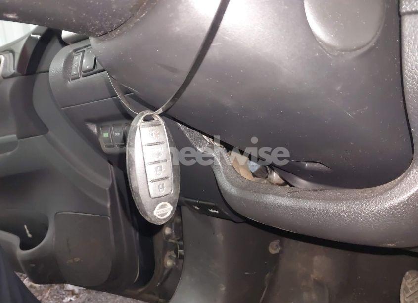 Photo 11 of 2017 Nissan Sentra SV (VIN 3N1AB7AP3HY335485)