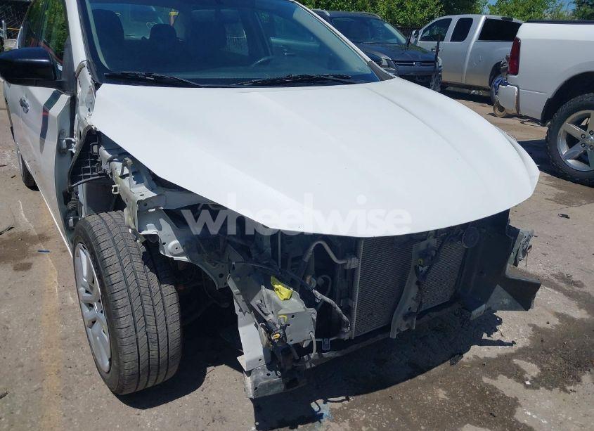 Photo 6 of 2017 Nissan Sentra SV (VIN 3N1AB7AP3HY337169)