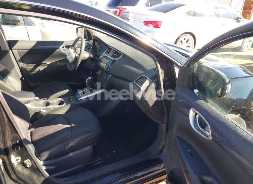 Photo 5 of 2017 Nissan Sentra SR (VIN 3N1AB7AP3HY369345)