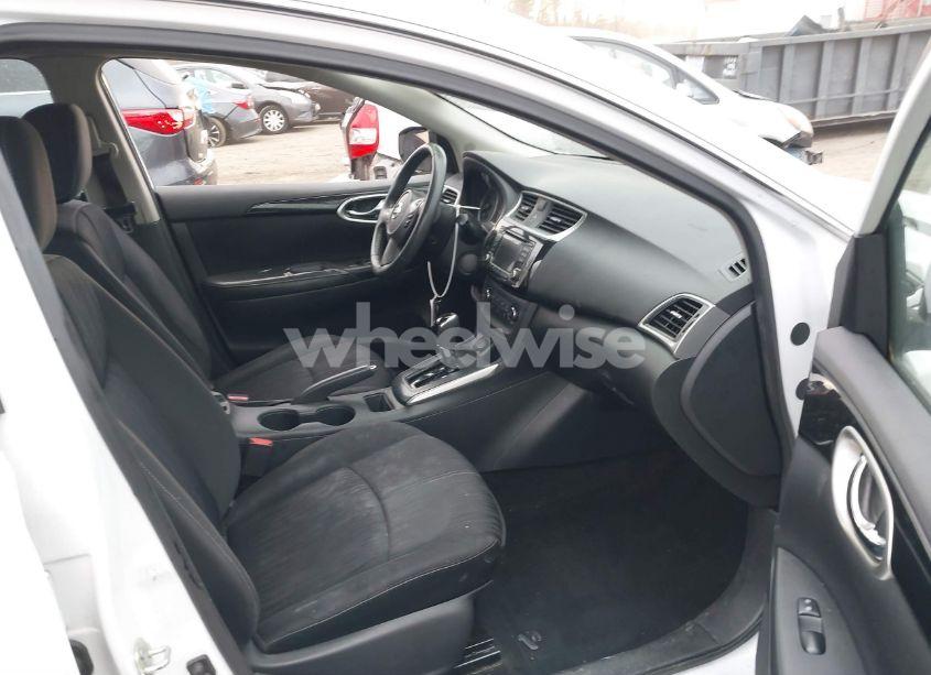 Photo 5 of 2017 Nissan Sentra SV (VIN 3N1AB7AP3HY371709)