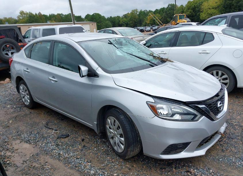 2017 Nissan Sentra S (VIN 3N1AB7AP3HY384069) main photo