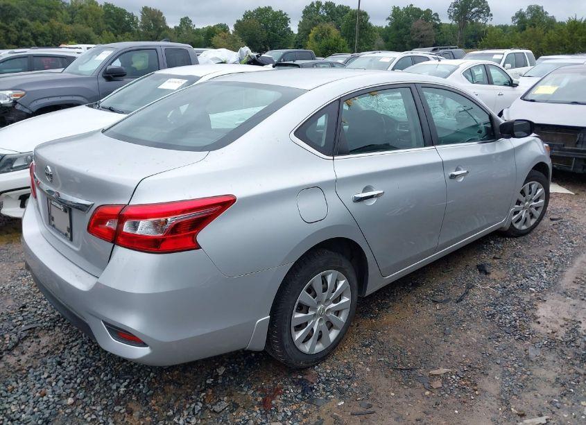 Photo 4 of 2017 Nissan Sentra S (VIN 3N1AB7AP3HY384069)