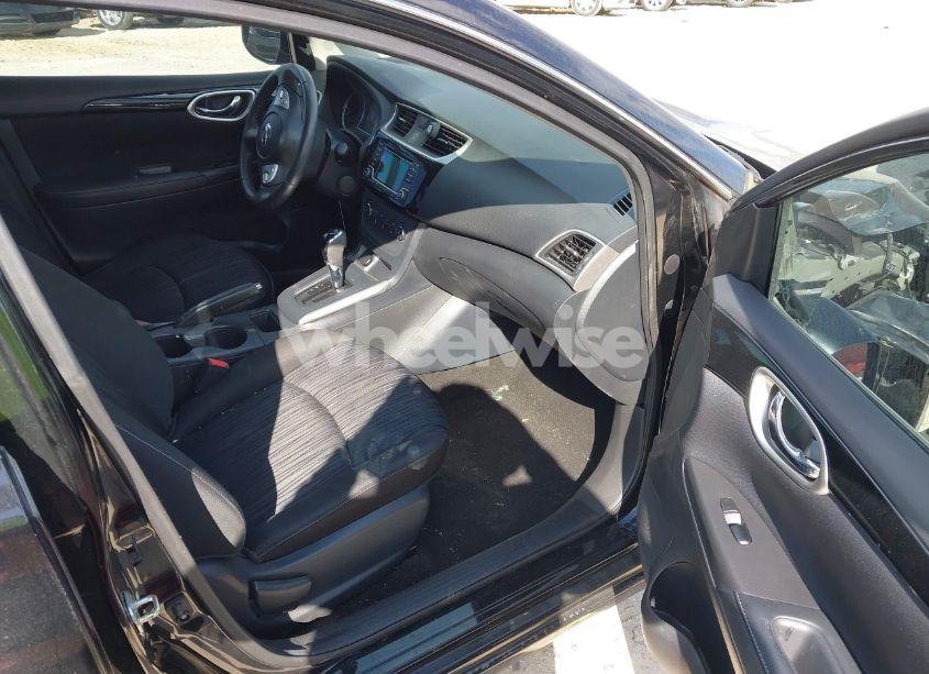 Photo 5 of 2017 Nissan Sentra SV (VIN 3N1AB7AP3HY406300)