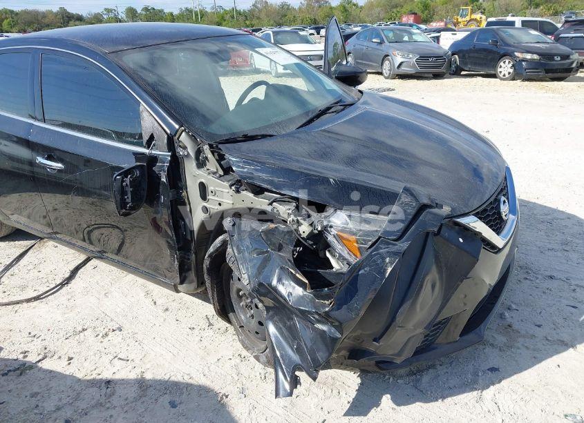 Photo 6 of 2017 Nissan Sentra SV (VIN 3N1AB7AP3HY406300)