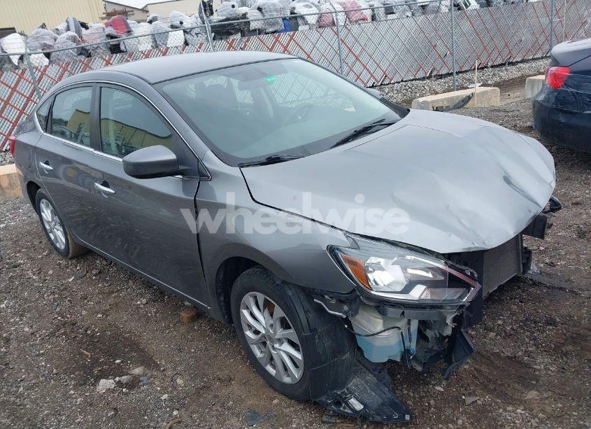 2018 Nissan Sentra SV (VIN 3N1AB7AP3JL616964) main photo