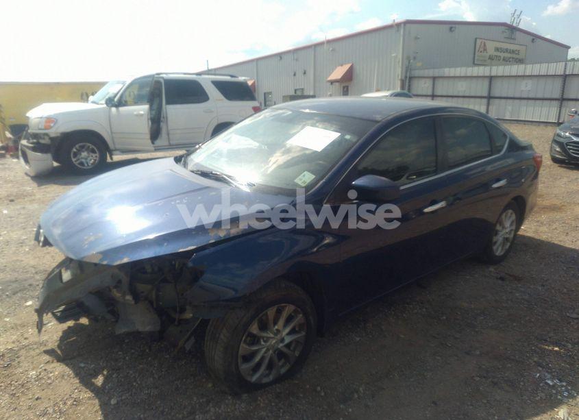 Photo 2 of 2018 Nissan Sentra SV (VIN 3N1AB7AP3JL621422)