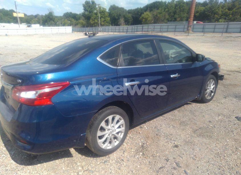 Photo 4 of 2018 Nissan Sentra SV (VIN 3N1AB7AP3JL621422)