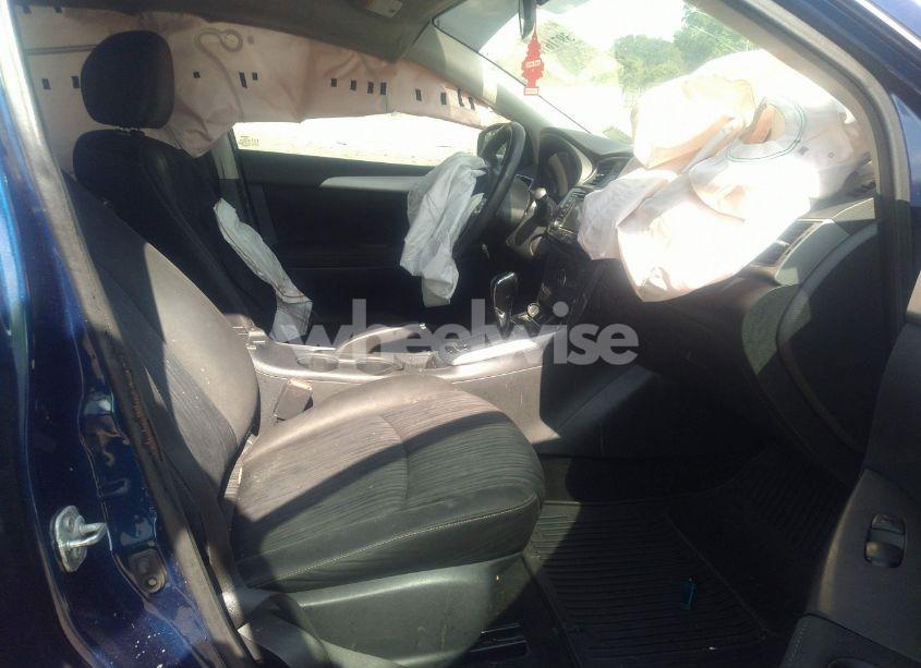Photo 5 of 2018 Nissan Sentra SV (VIN 3N1AB7AP3JL621422)