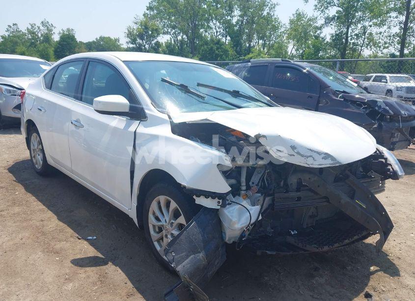 2018 Nissan Sentra SV (VIN 3N1AB7AP3JL622179) main photo