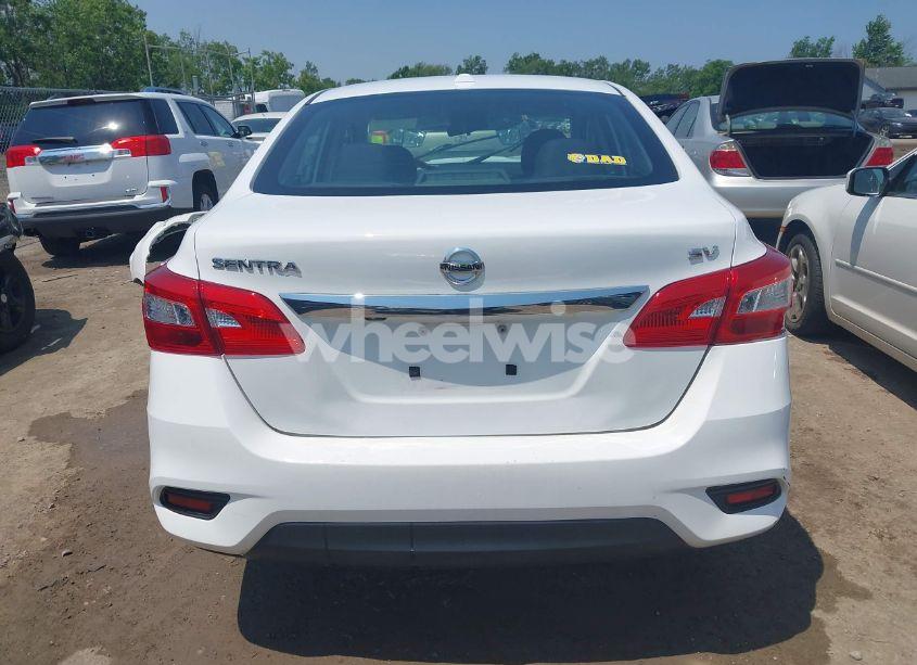 Photo 17 of 2018 Nissan Sentra SV (VIN 3N1AB7AP3JL622179)