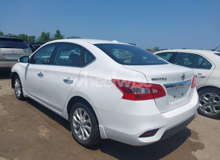 Photo 3 of 2018 Nissan Sentra SV (VIN 3N1AB7AP3JL622179)