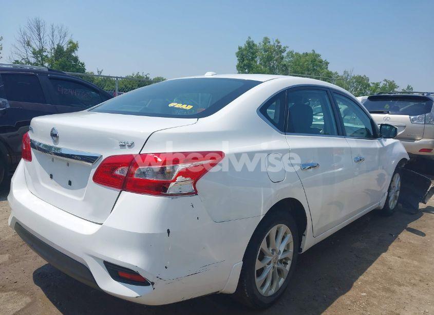Photo 4 of 2018 Nissan Sentra SV (VIN 3N1AB7AP3JL622179)