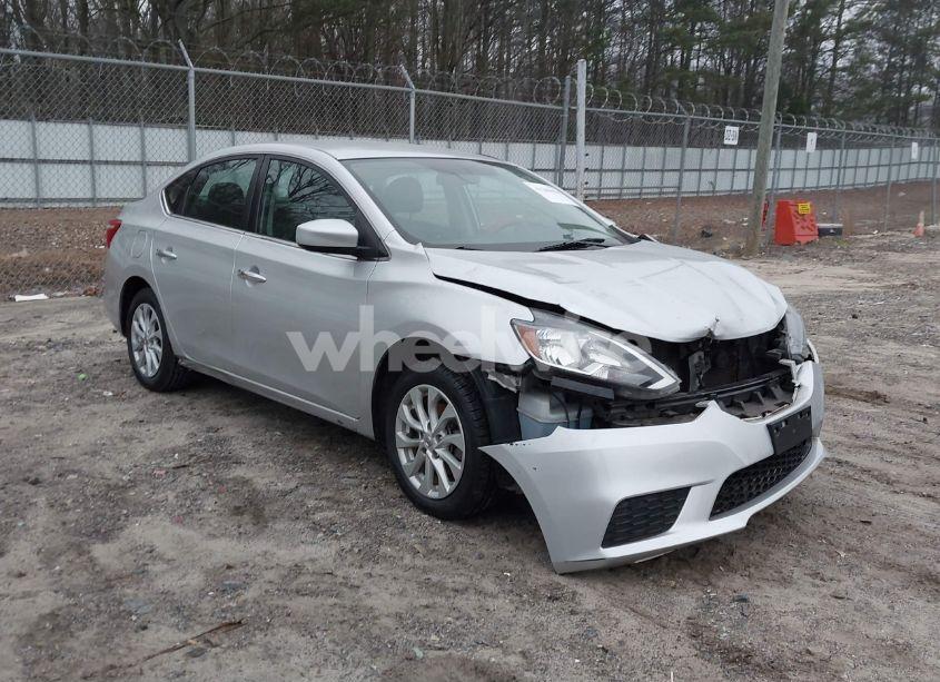 2018 Nissan Sentra SV (VIN 3N1AB7AP3JL627785) main photo