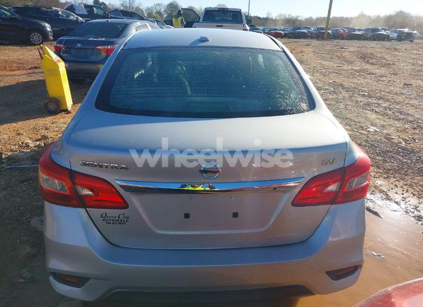 Photo 16 of 2018 Nissan Sentra SV (VIN 3N1AB7AP3JL630010)