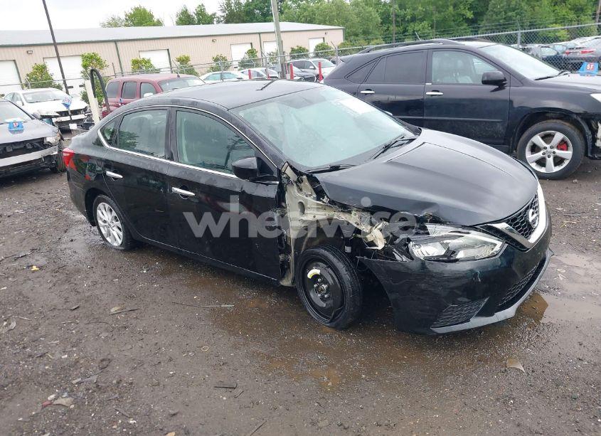 2018 Nissan Sentra SV (VIN 3N1AB7AP3JL653786) main photo