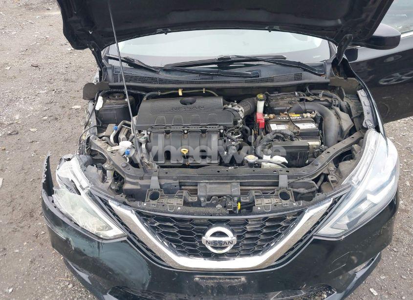 Photo 10 of 2018 Nissan Sentra SV (VIN 3N1AB7AP3JL653786)