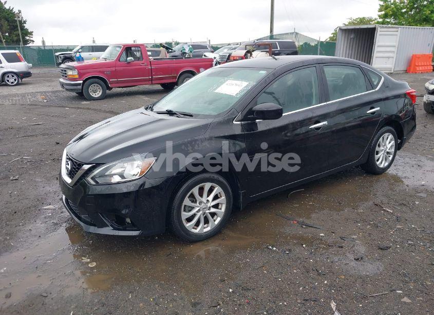 Photo 2 of 2018 Nissan Sentra SV (VIN 3N1AB7AP3JL653786)