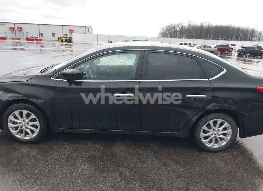 Photo 14 of 2018 Nissan Sentra SV (VIN 3N1AB7AP3JL656154)