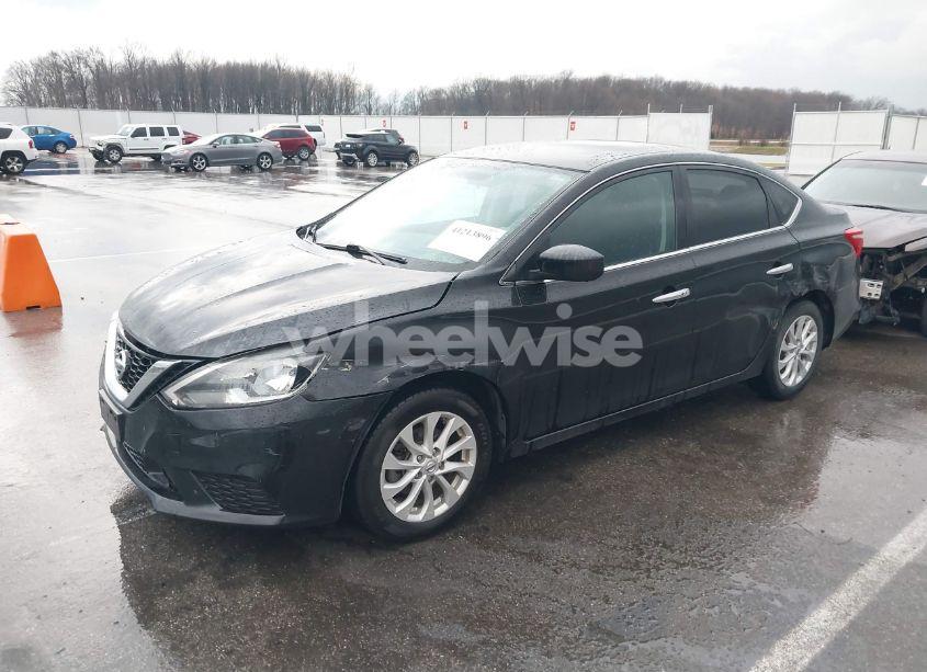 Photo 2 of 2018 Nissan Sentra SV (VIN 3N1AB7AP3JL656154)