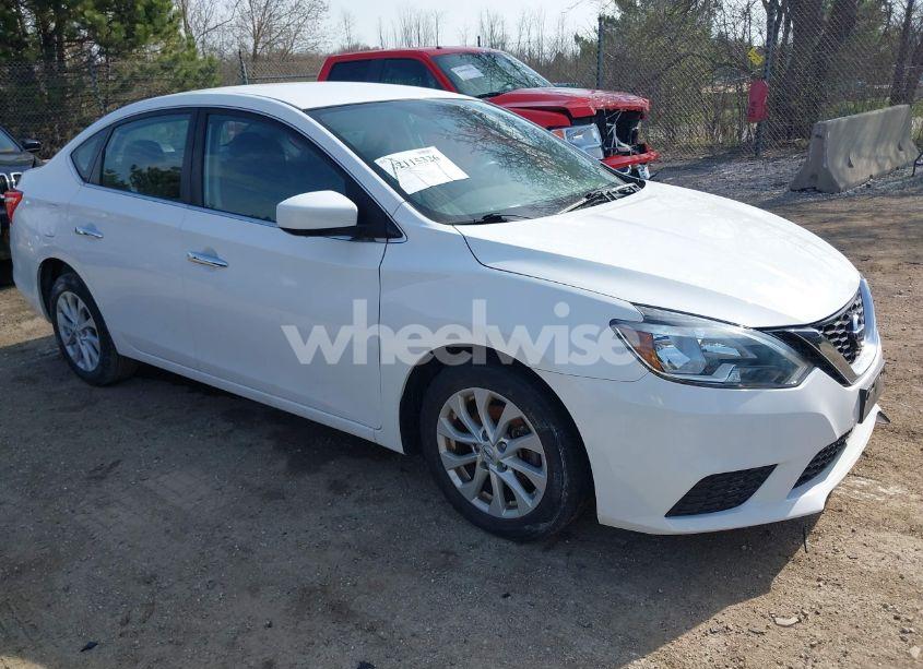 2018 Nissan Sentra SV (VIN 3N1AB7AP3JL658003) main photo