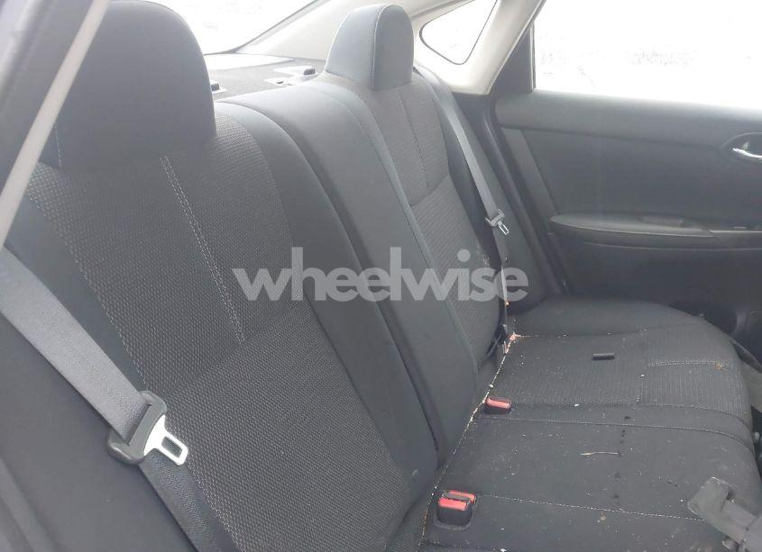 Photo 8 of 2018 Nissan Sentra S (VIN 3N1AB7AP3JY203414)