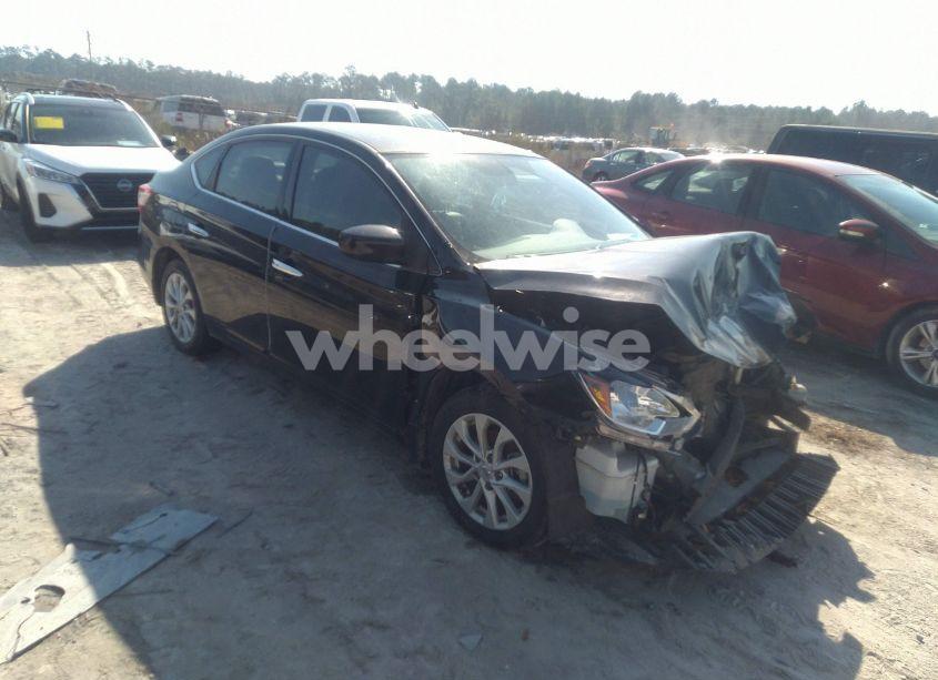 2018 Nissan Sentra SV (VIN 3N1AB7AP3JY205762) main photo