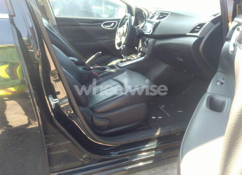 Photo 5 of 2018 Nissan Sentra SV (VIN 3N1AB7AP3JY205762)