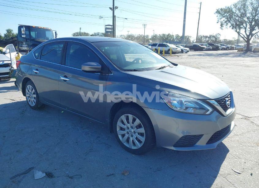 2018 Nissan Sentra S (VIN 3N1AB7AP3JY208466) main photo