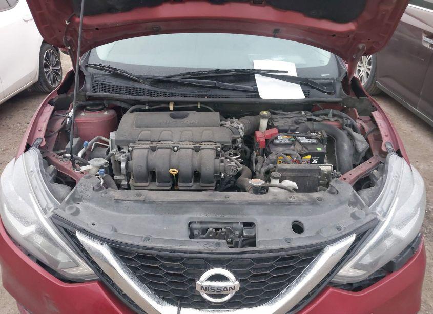 Photo 10 of 2018 Nissan Sentra SV (VIN 3N1AB7AP3JY222786)