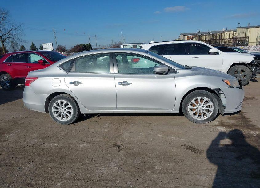 Photo 13 of 2018 Nissan Sentra SV (VIN 3N1AB7AP3JY225347)