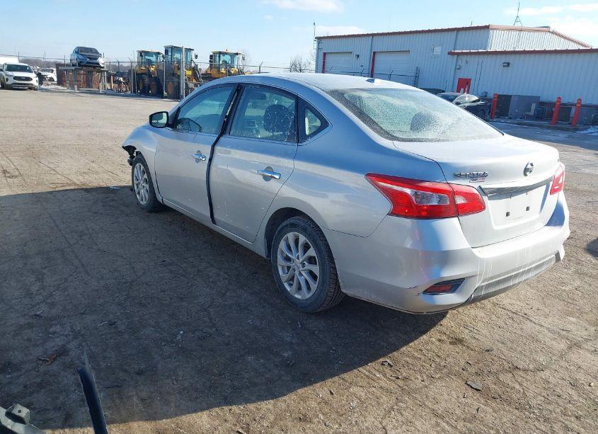 Photo 3 of 2018 Nissan Sentra SV (VIN 3N1AB7AP3JY225347)