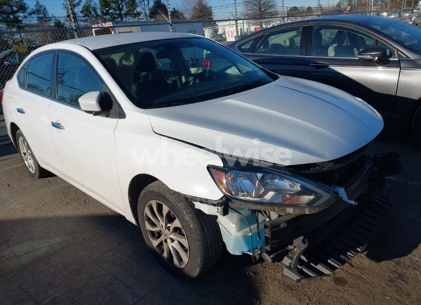 2018 Nissan Sentra SV (VIN 3N1AB7AP3JY226692) main photo